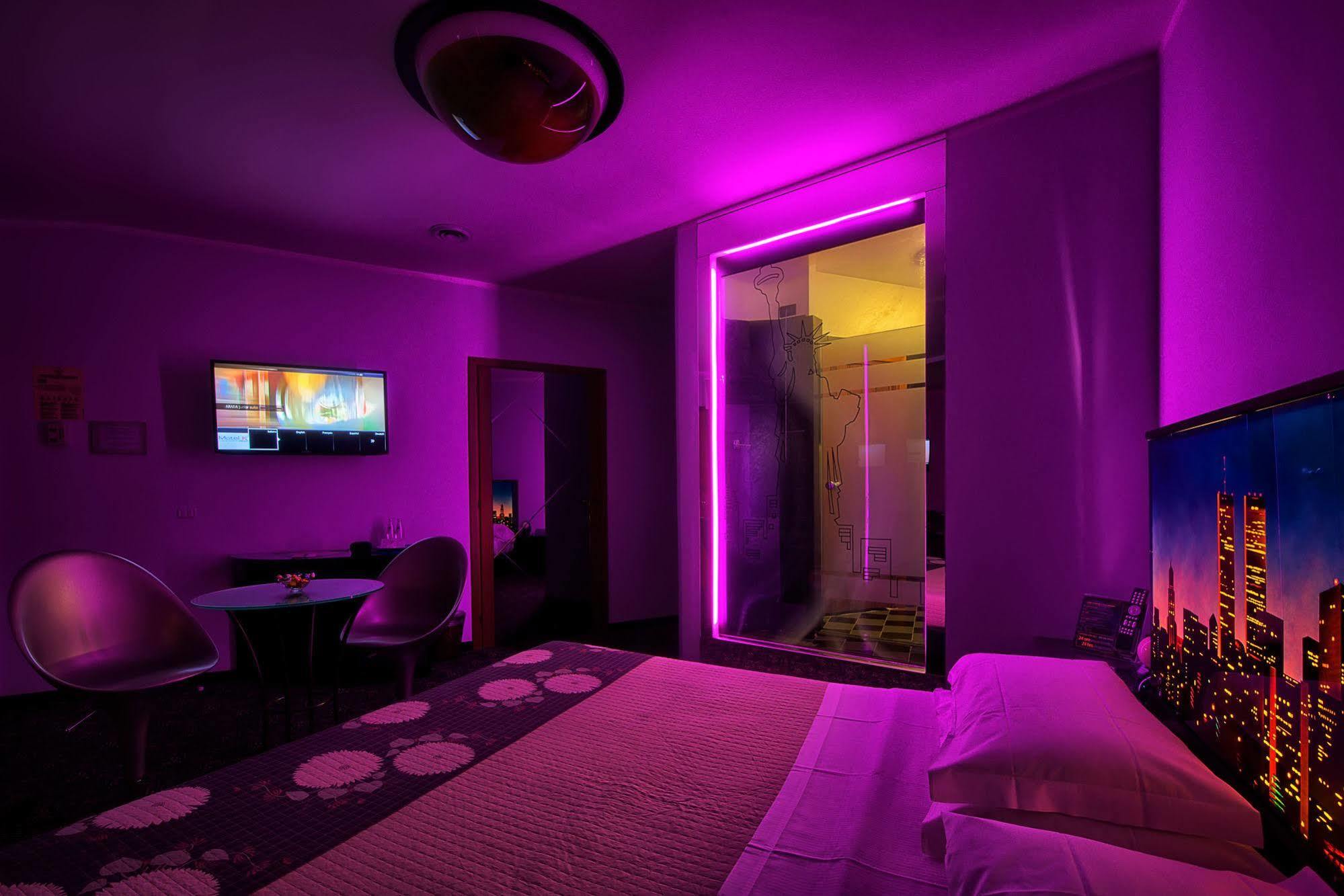 Hotel Motel K Casei Gerola Ngoại thất bức ảnh