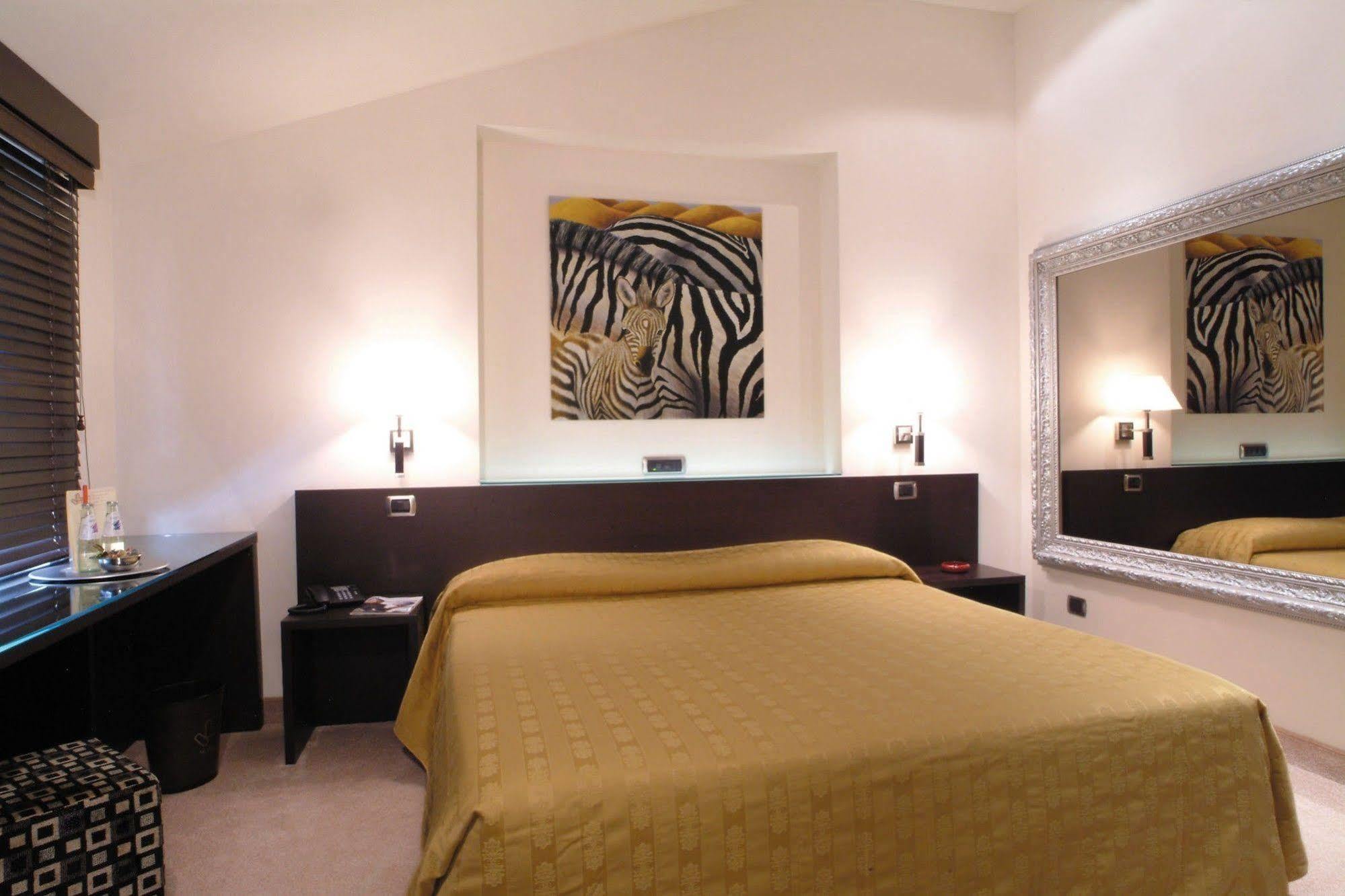 Hotel Motel K Casei Gerola Ngoại thất bức ảnh