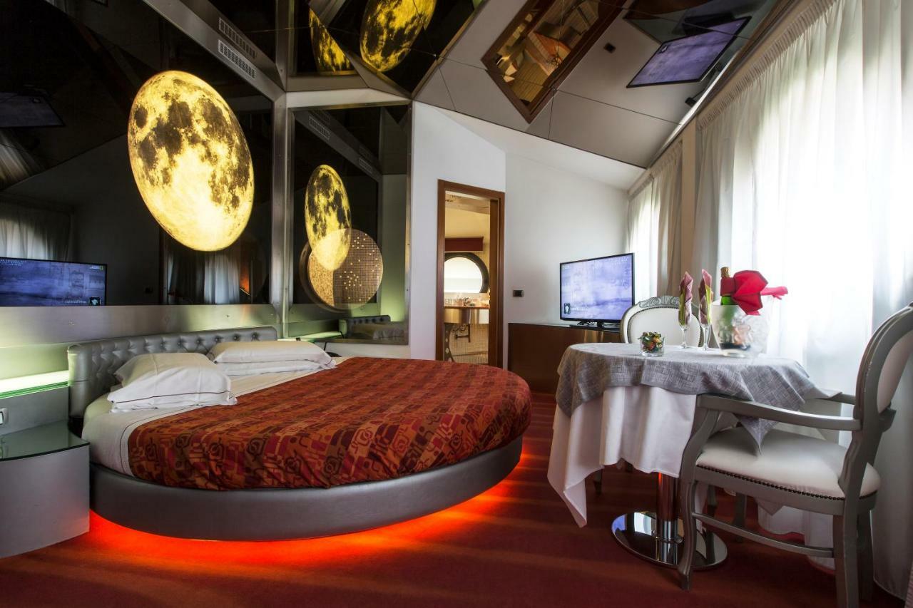 Hotel Motel K Casei Gerola Ngoại thất bức ảnh